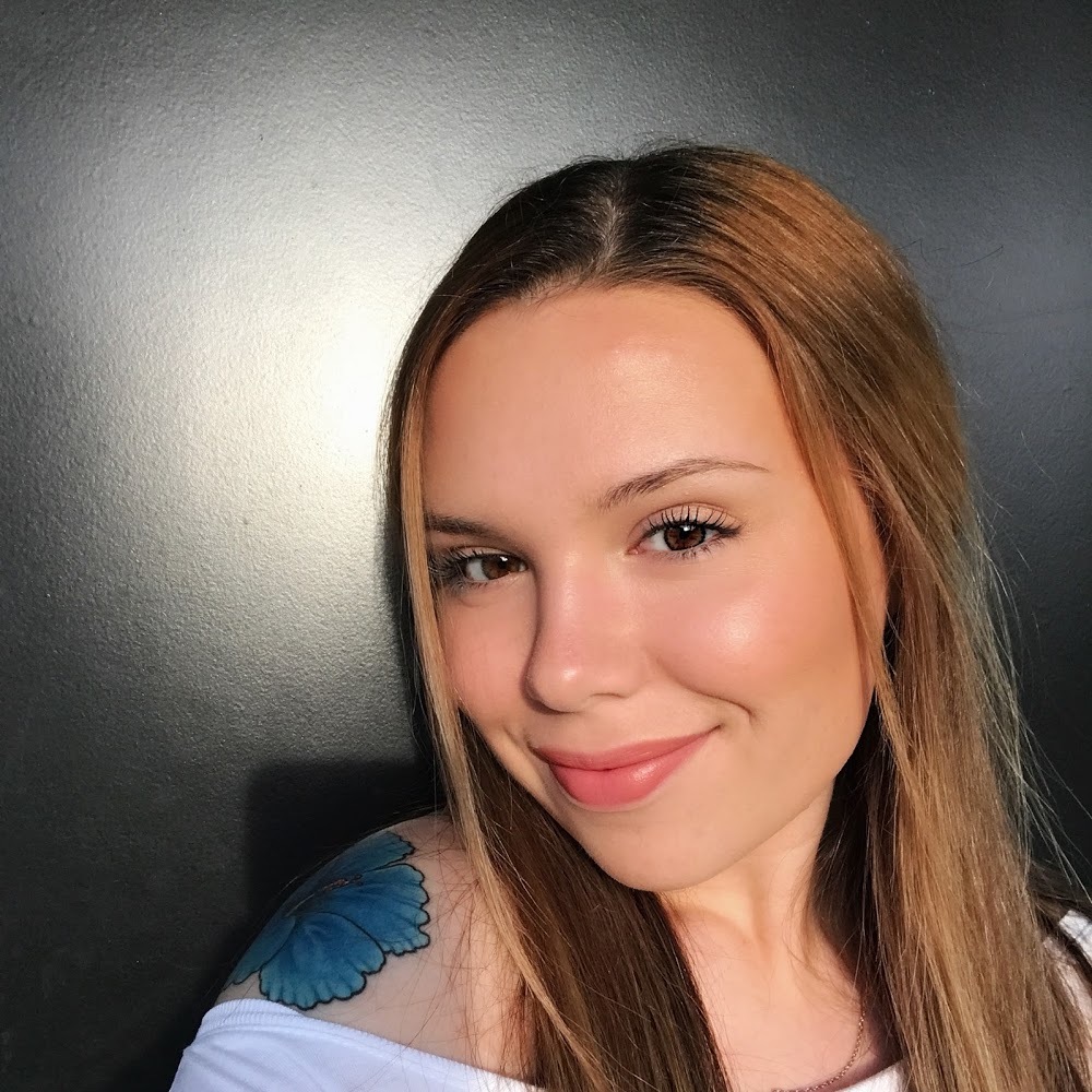 Meet your Posher, Brittney